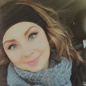 Meet your Posher, Shelby